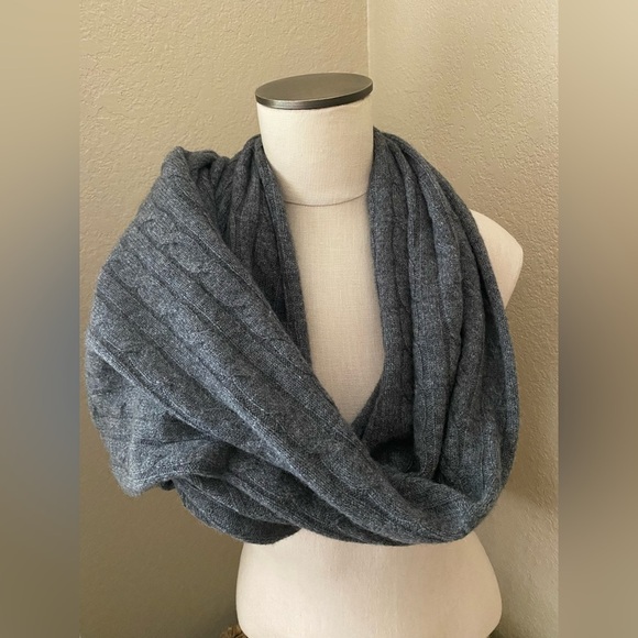 Claudia Nichole Accessories - NWT Claudia Nichole Cashmere Dress Topper/Scarf